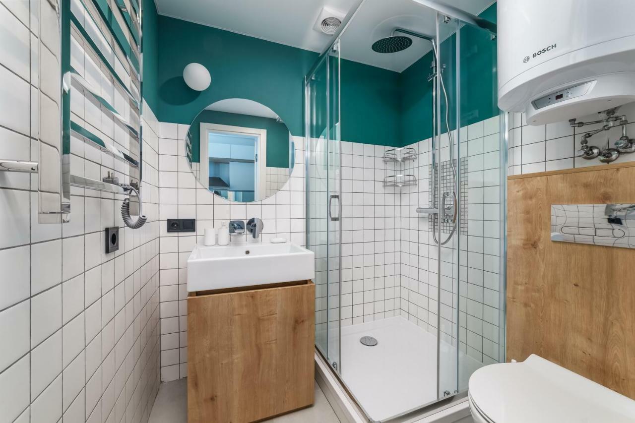 Poseidon Deluxe перша лінія з басейном Apartment *