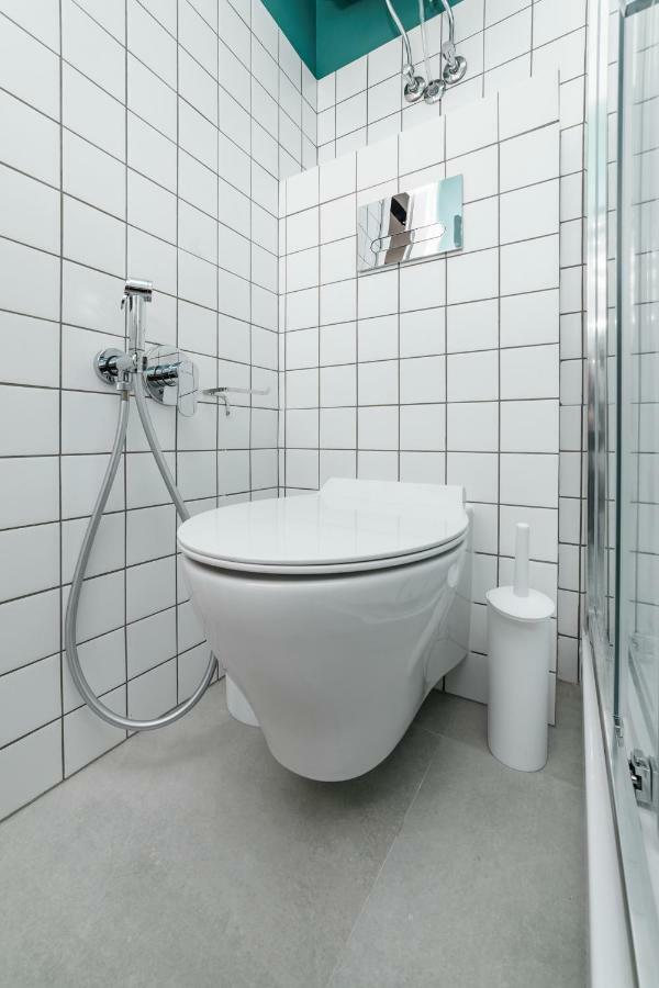 Apartment Poseidon Deluxe перша лінія з басейном Odesa