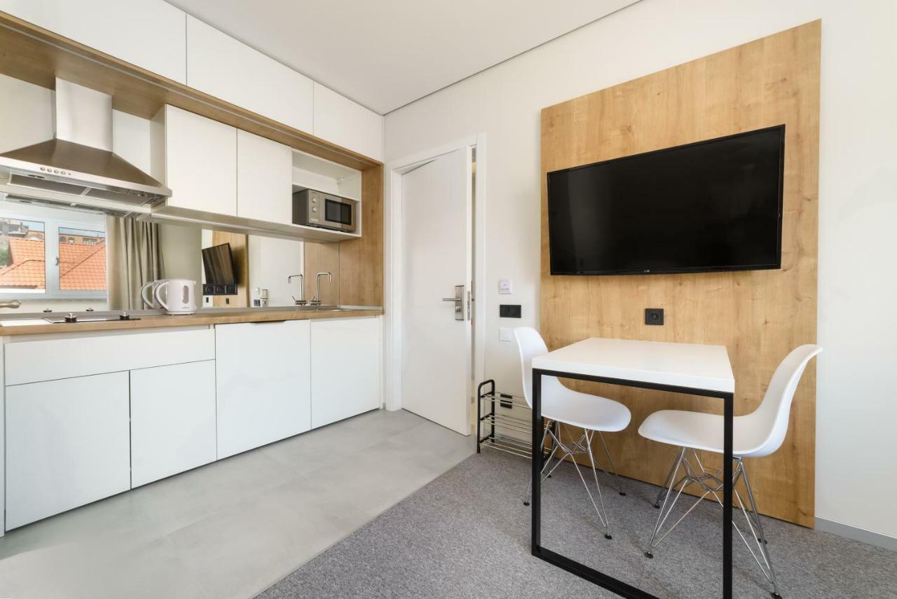 Poseidon Deluxe перша лінія з басейном Apartment Odesa